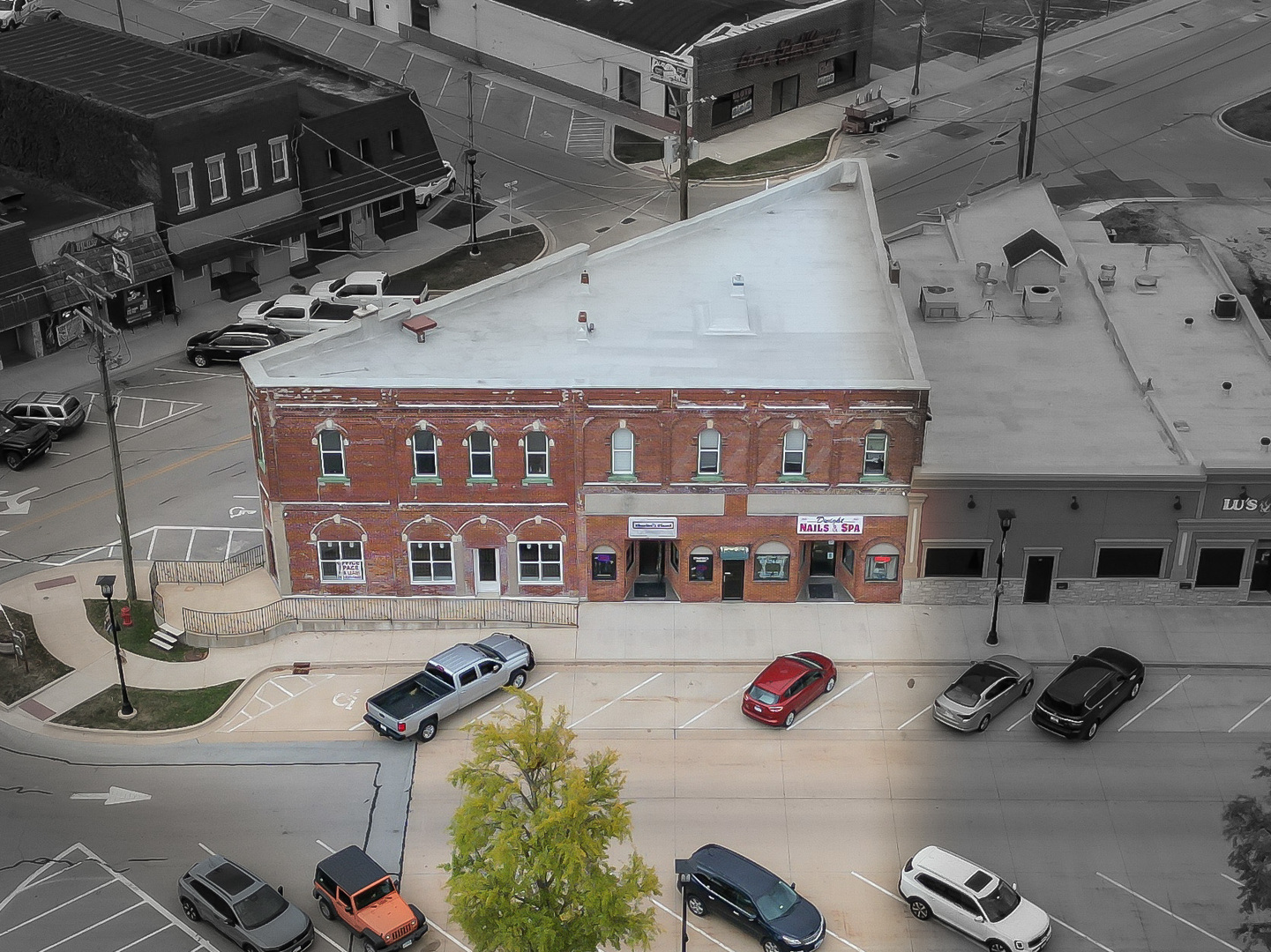 162 E Main Street Property Photo