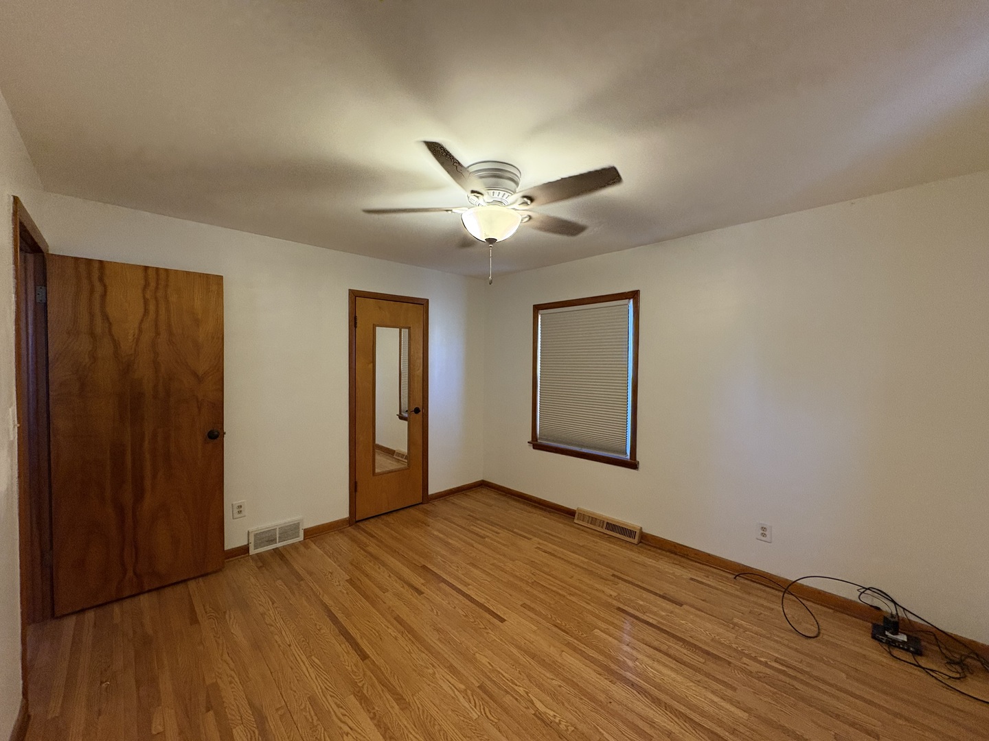 1301 Charles Street Property Photo 9