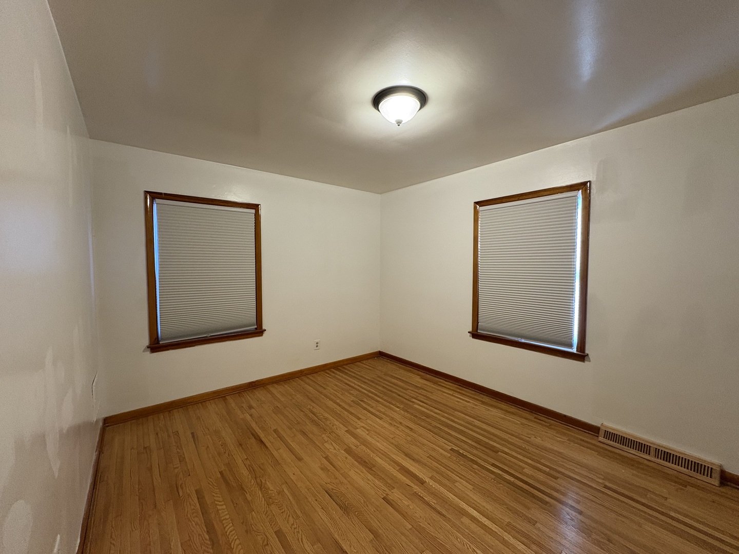 1301 Charles Street Property Photo 12