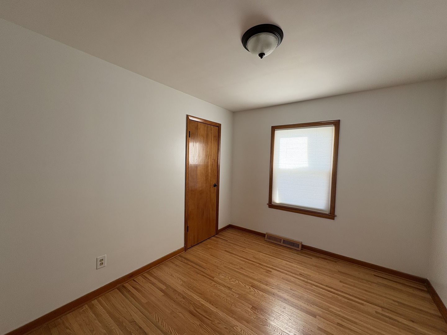 1301 Charles Street Property Photo 14