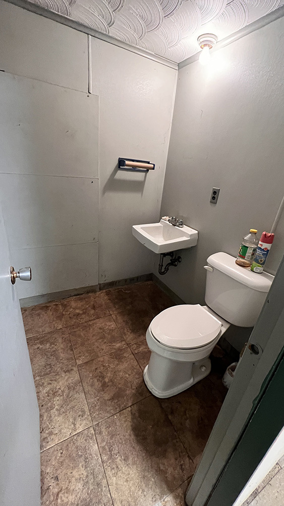 649 W Lincolnway Road Property Photo 11