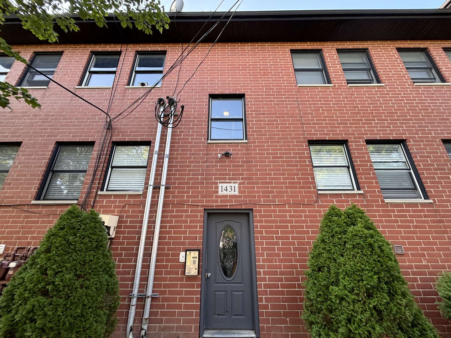 1431 W 108th Street C Property Photo 2