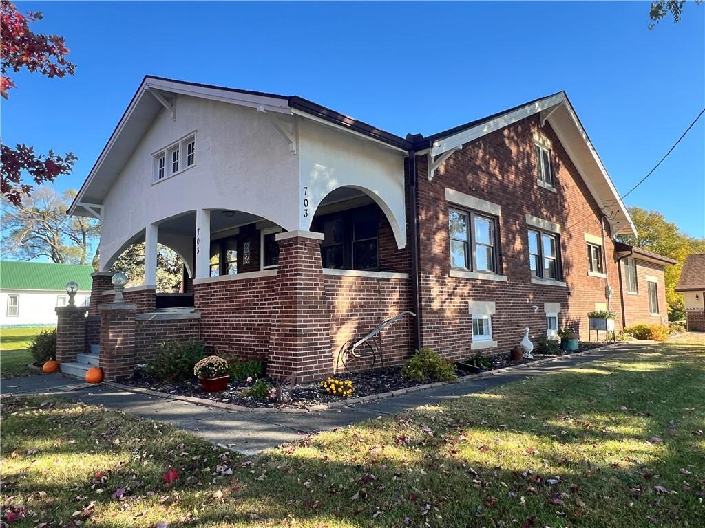 703 S Chicago Street Property Photo