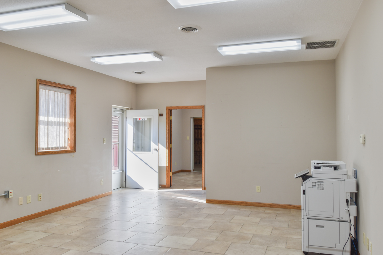 1311 N Division St Property Photo 11