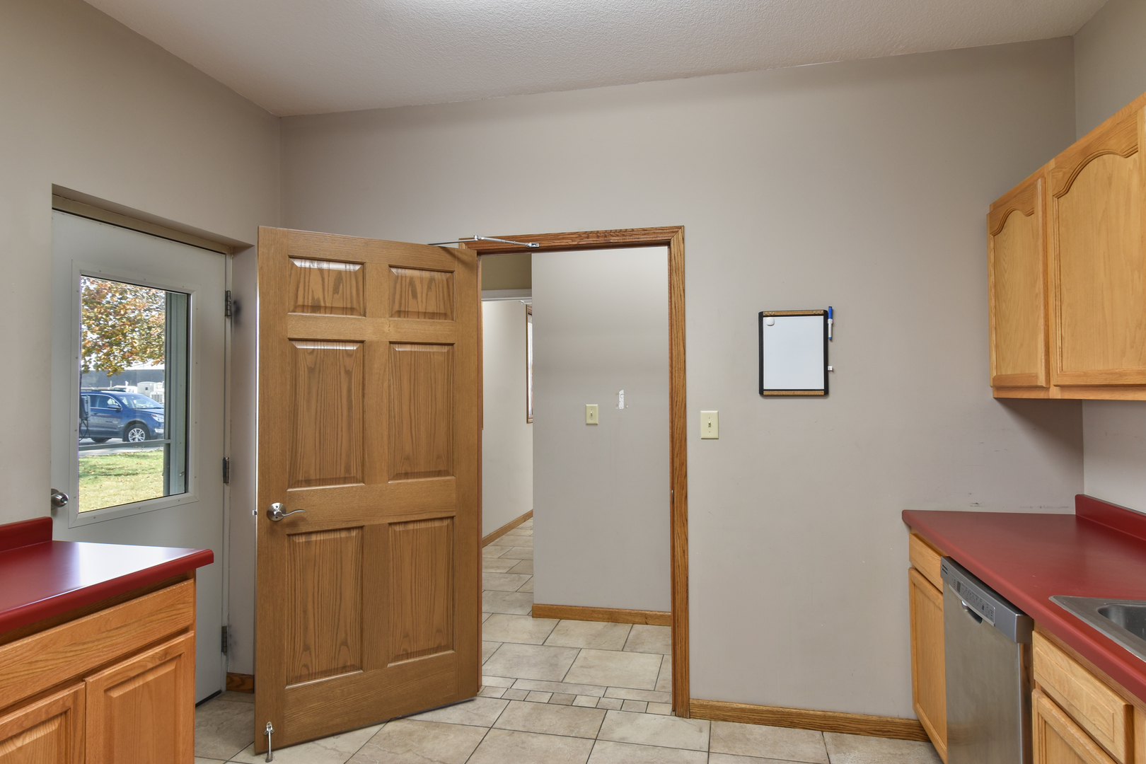 1311 N Division St Property Photo 20