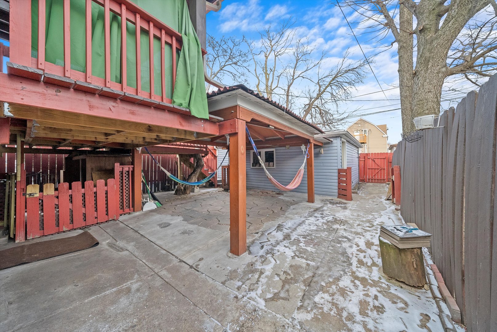 10445 S Bensley Avenue Property Photo 37