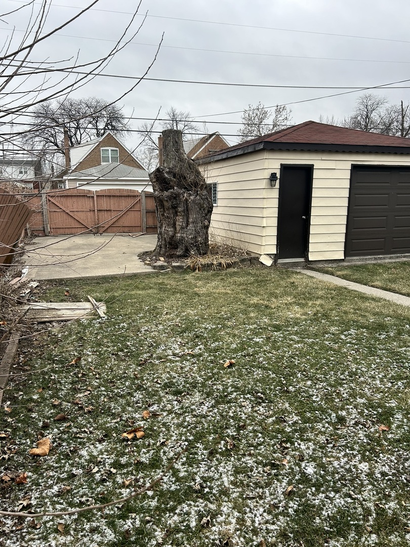 25 E 141st St Property Photo 4