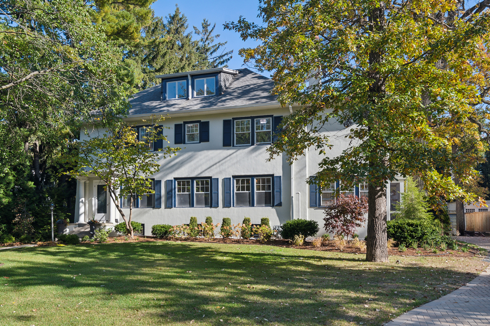 527 Warwick Road Property Photo