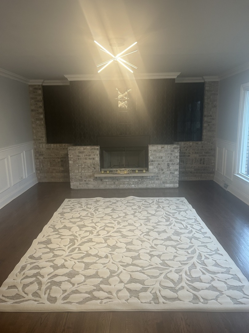 14633 Parkside Drive Property Photo 2