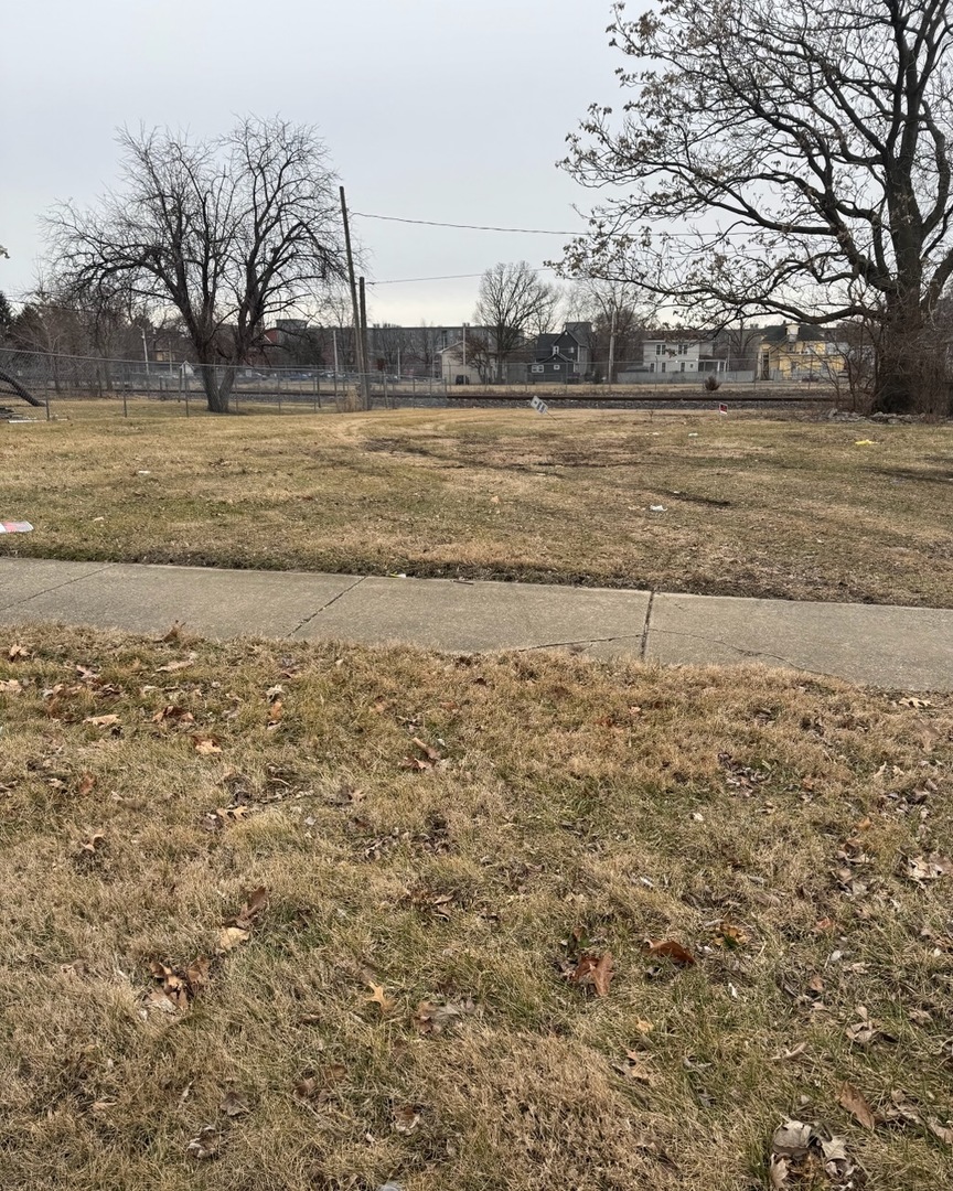 507 E Washington Street Property Photo 2