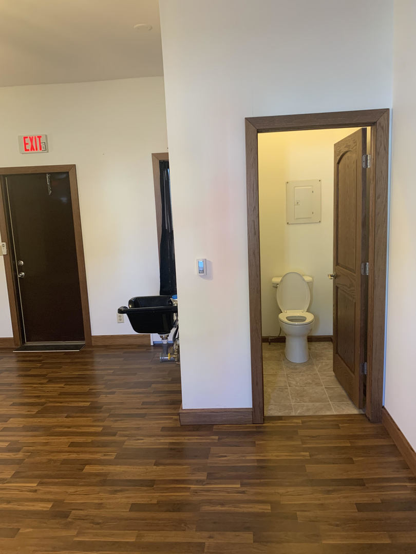 105 4th Street B Property Photo 6