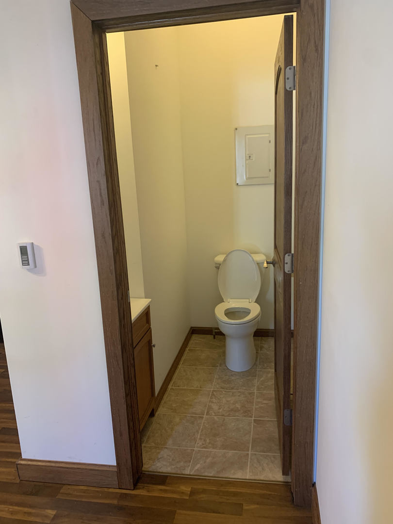 105 4th Street B Property Photo 7