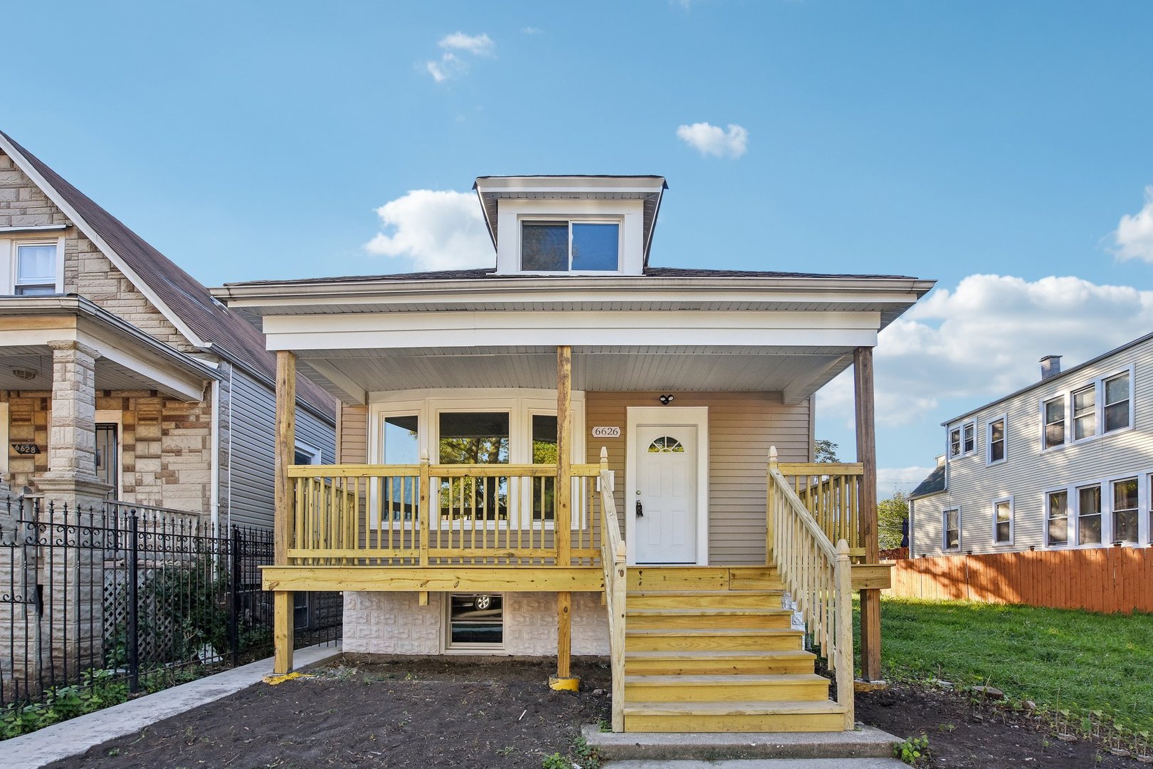 6626 S Bell Avenue Property Photo