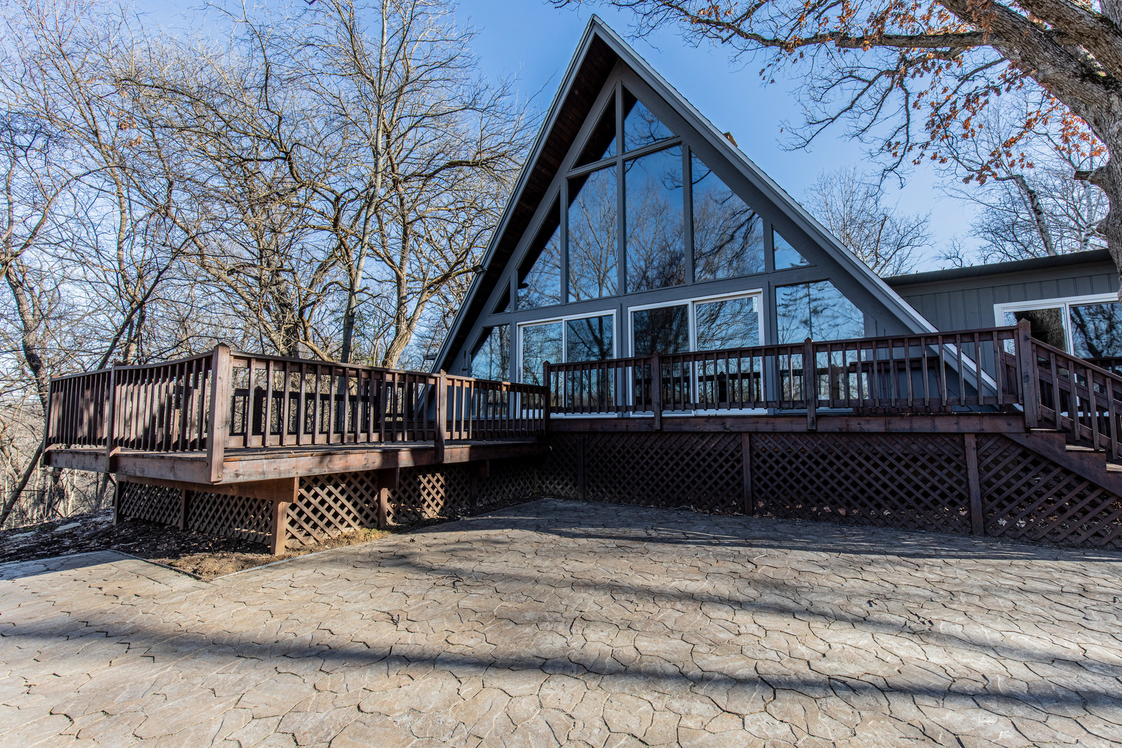 2730 Woodside Drive Property Photo