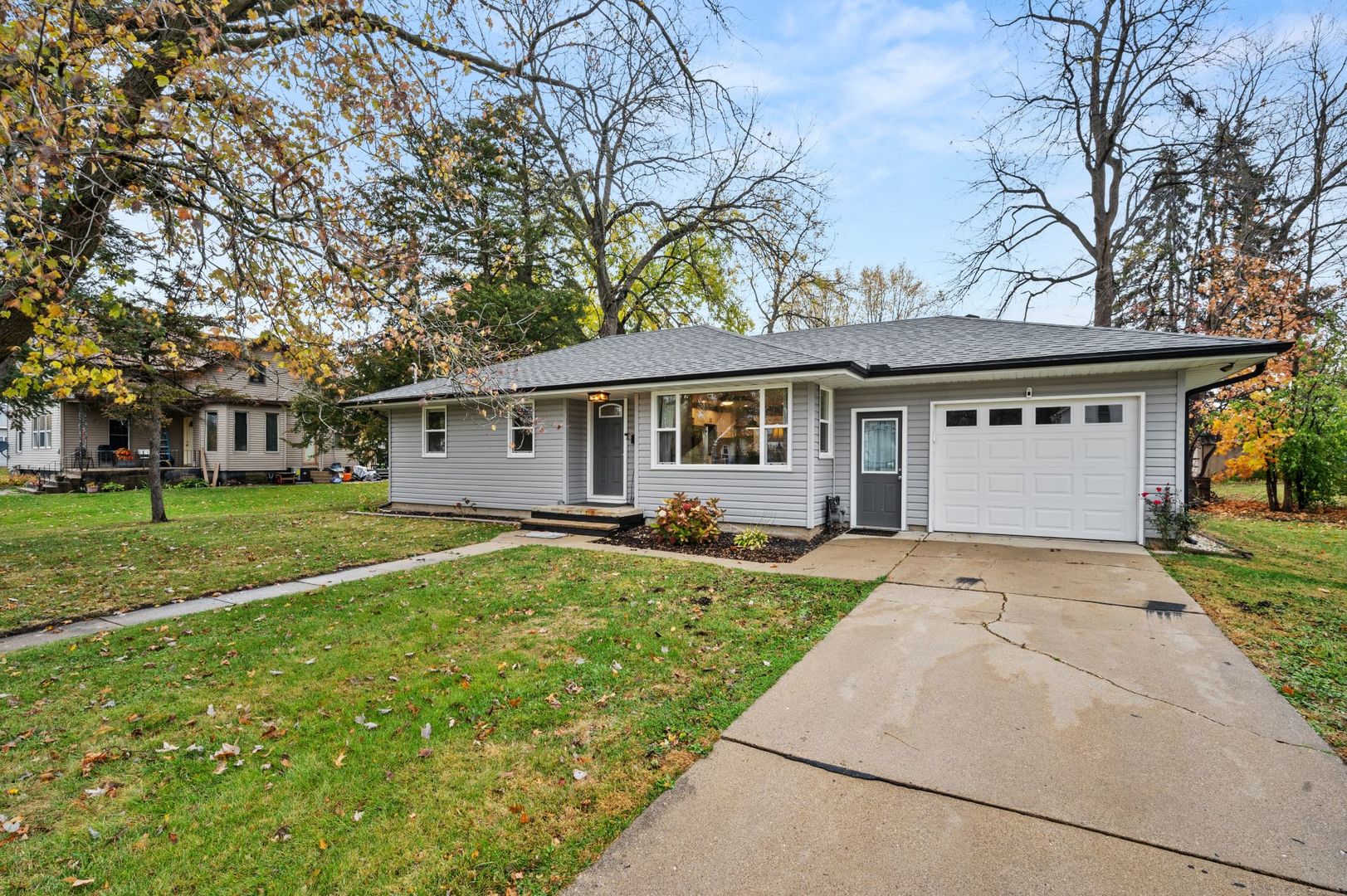 1605 Lincoln Avenue Property Photo 1