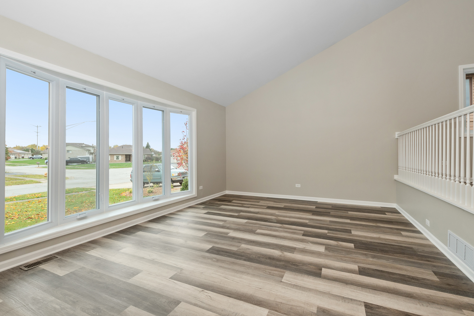 5130 190th Street Property Photo 4