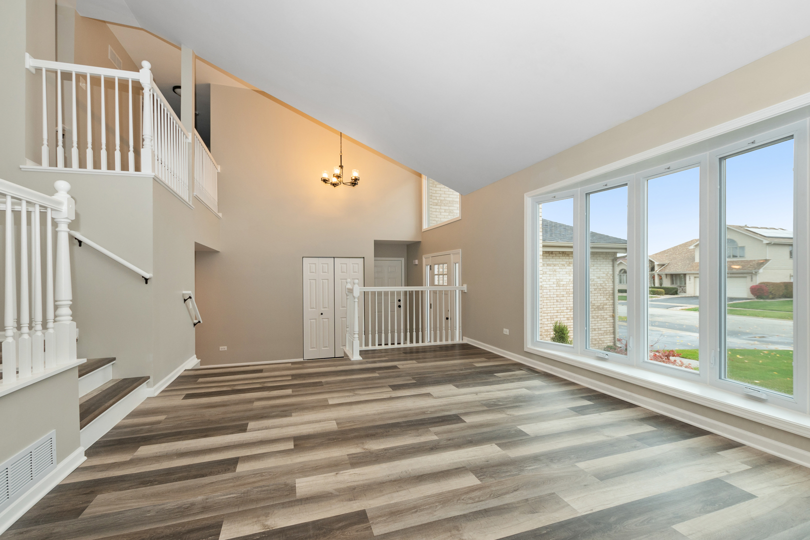 5130 190th Street Property Photo 5