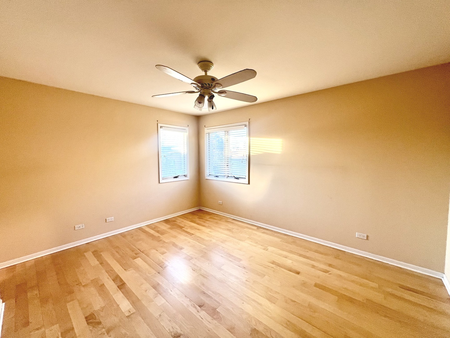 5348 6th Avenue Property Photo 11