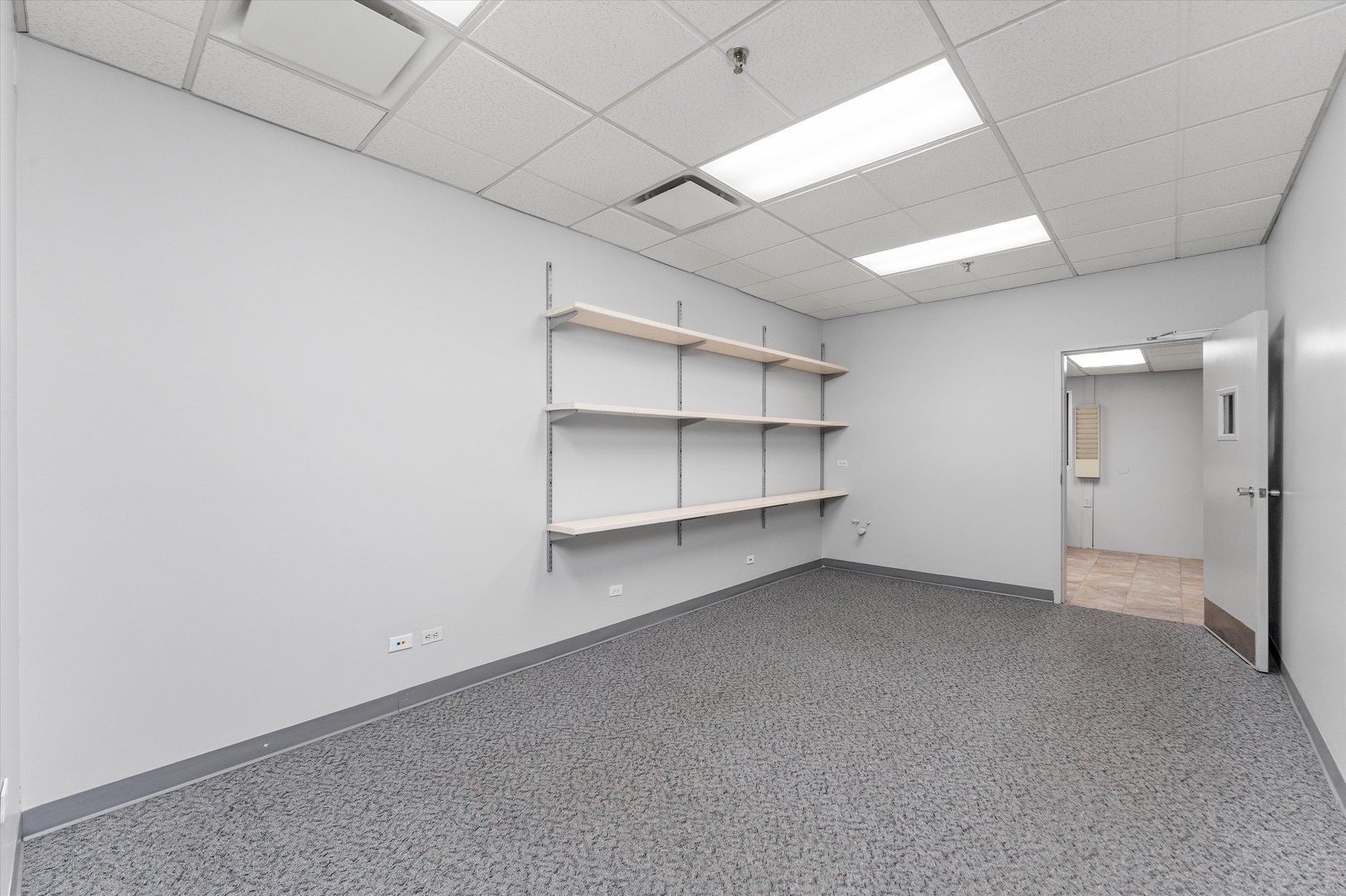 16420 Kilbourn Avenue Property Photo 15