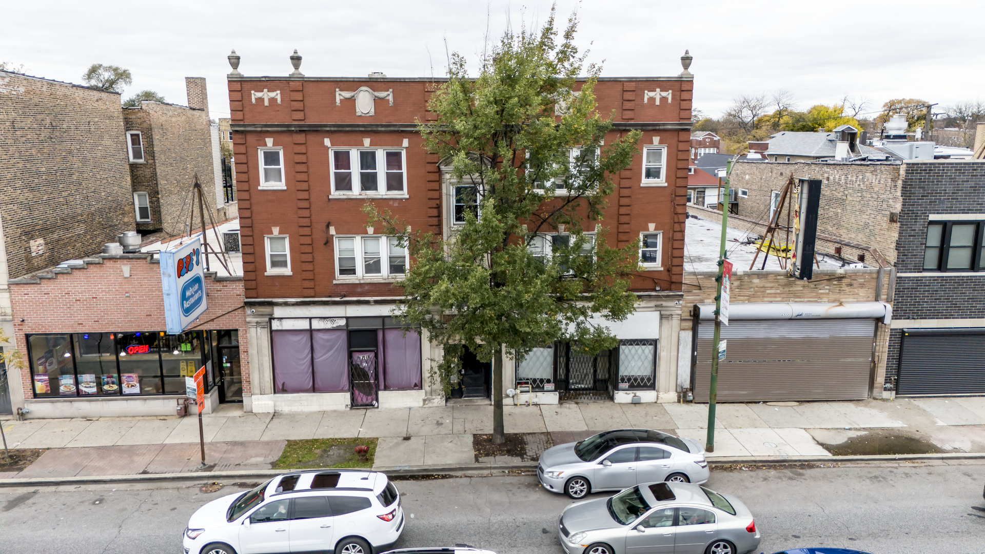 6228 S Western Ave Property Photo 1
