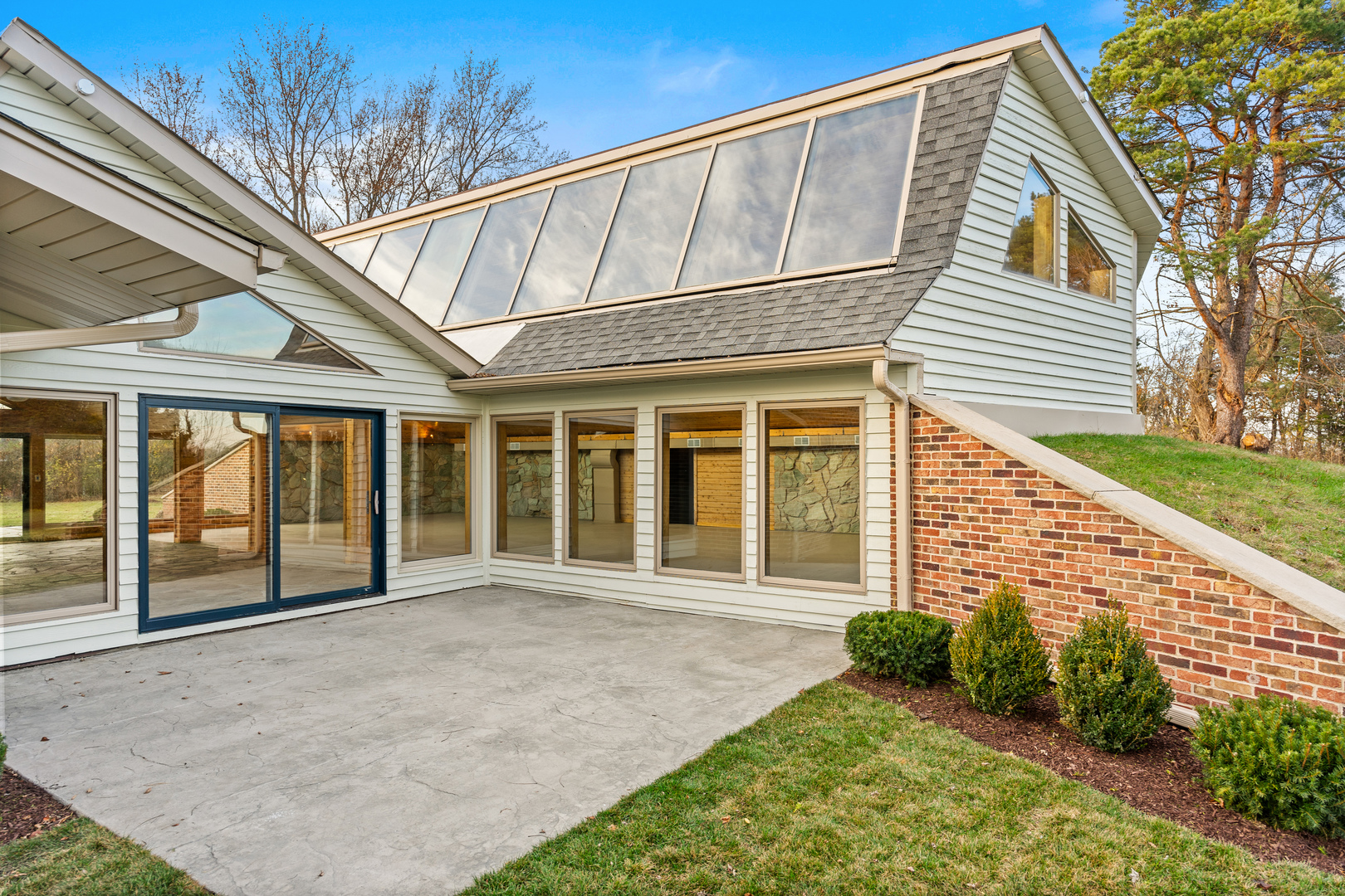 16306 Kishwaukee Valley Road Property Photo 5