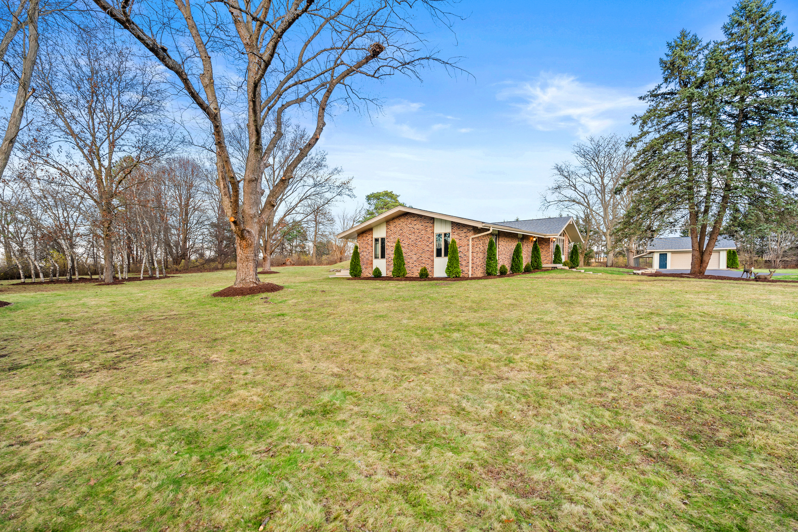 16306 Kishwaukee Valley Road Property Photo 23