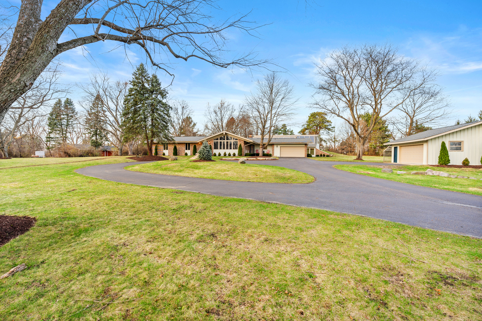 16306 Kishwaukee Valley Road Property Photo 28