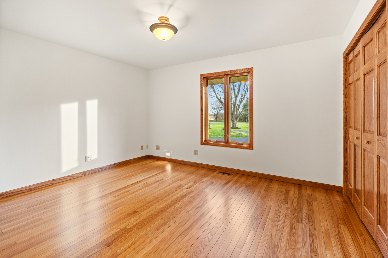 16306 Kishwaukee Valley Road Property Photo 32