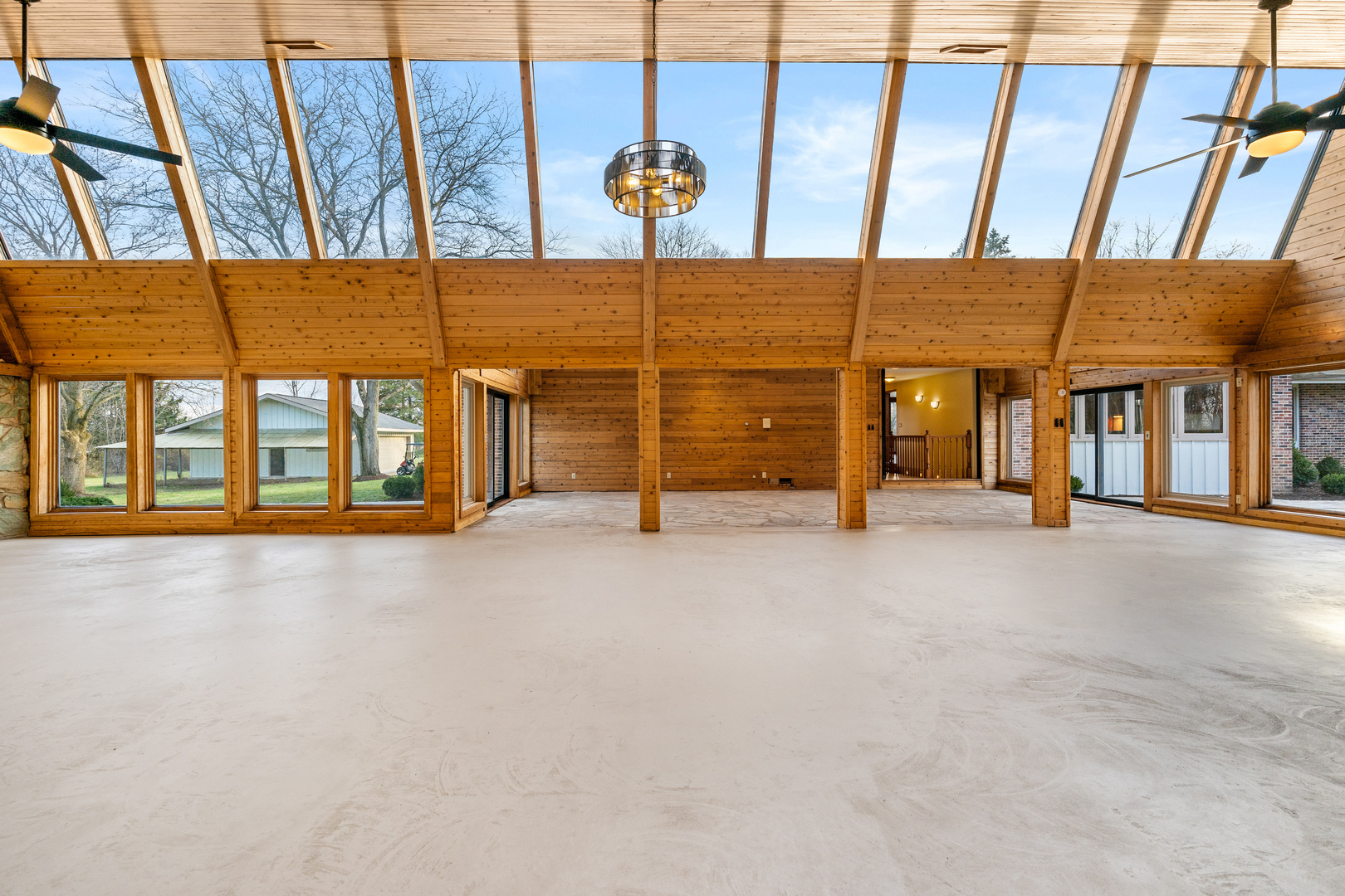 16306 Kishwaukee Valley Road Property Photo 45