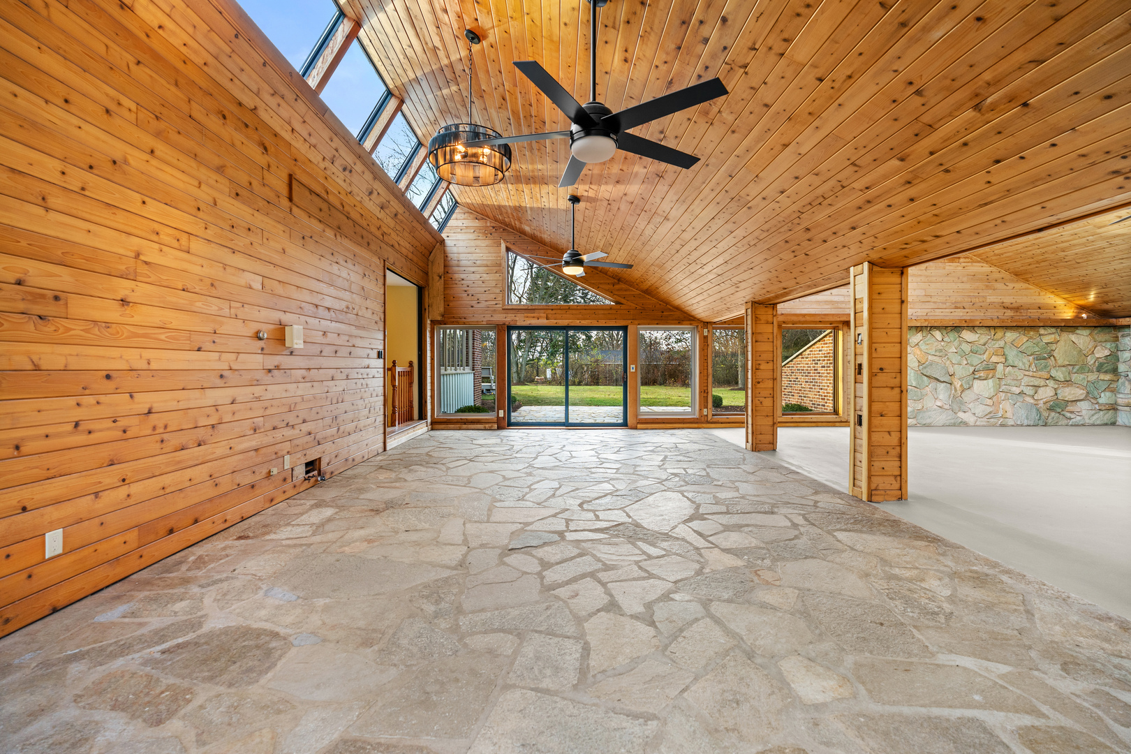 16306 Kishwaukee Valley Road Property Photo 46
