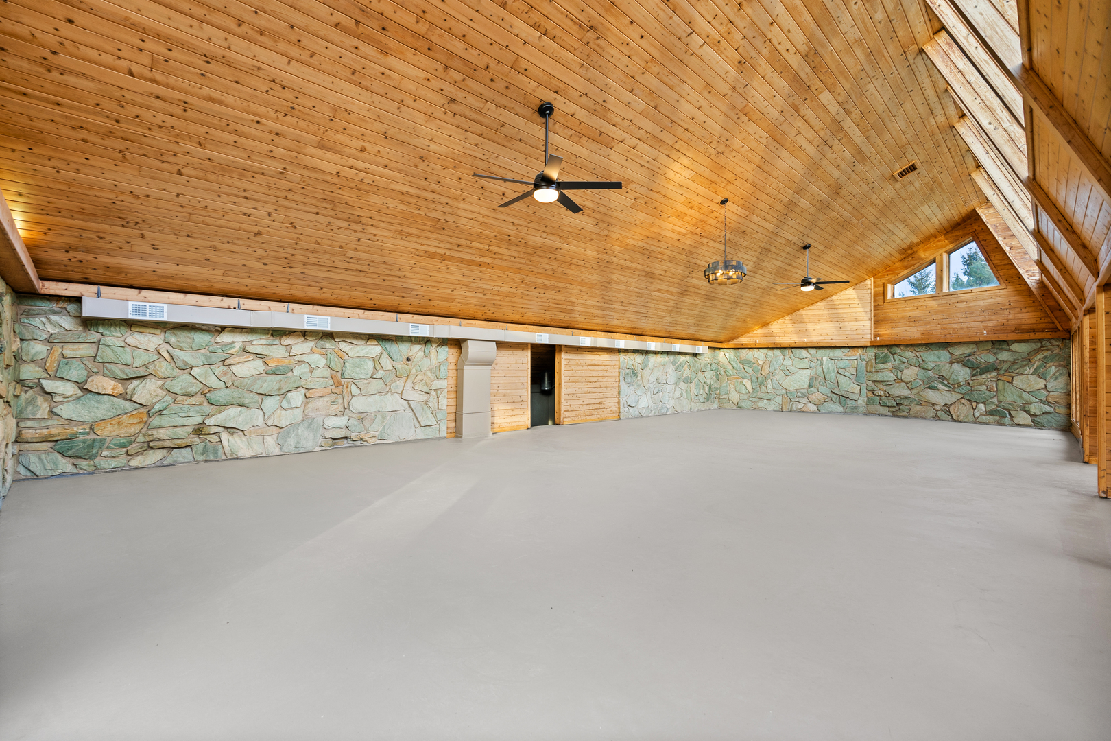 16306 Kishwaukee Valley Road Property Photo 49