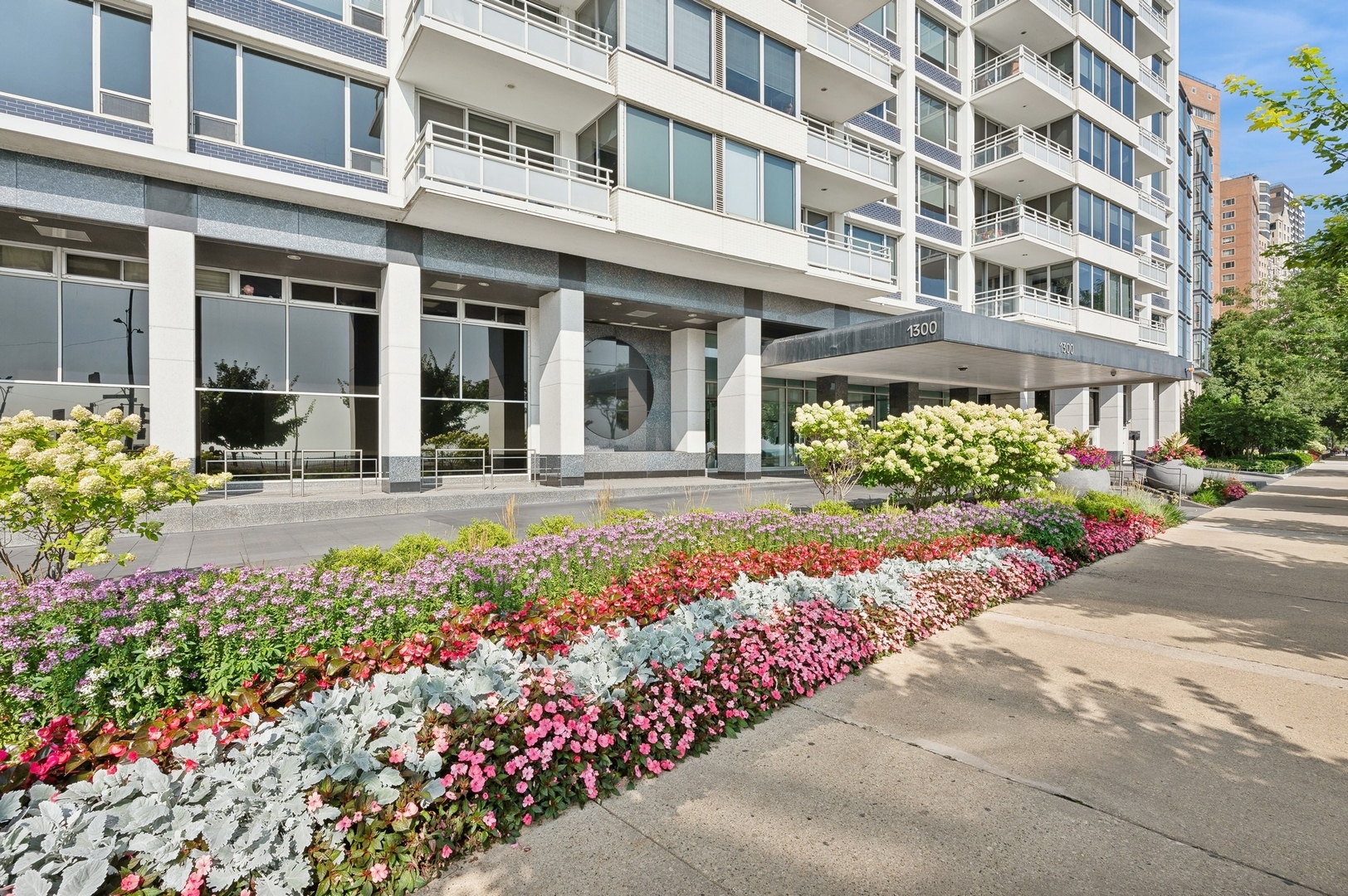 1300 N Lake Shore Drive 22cd Property Photo 2