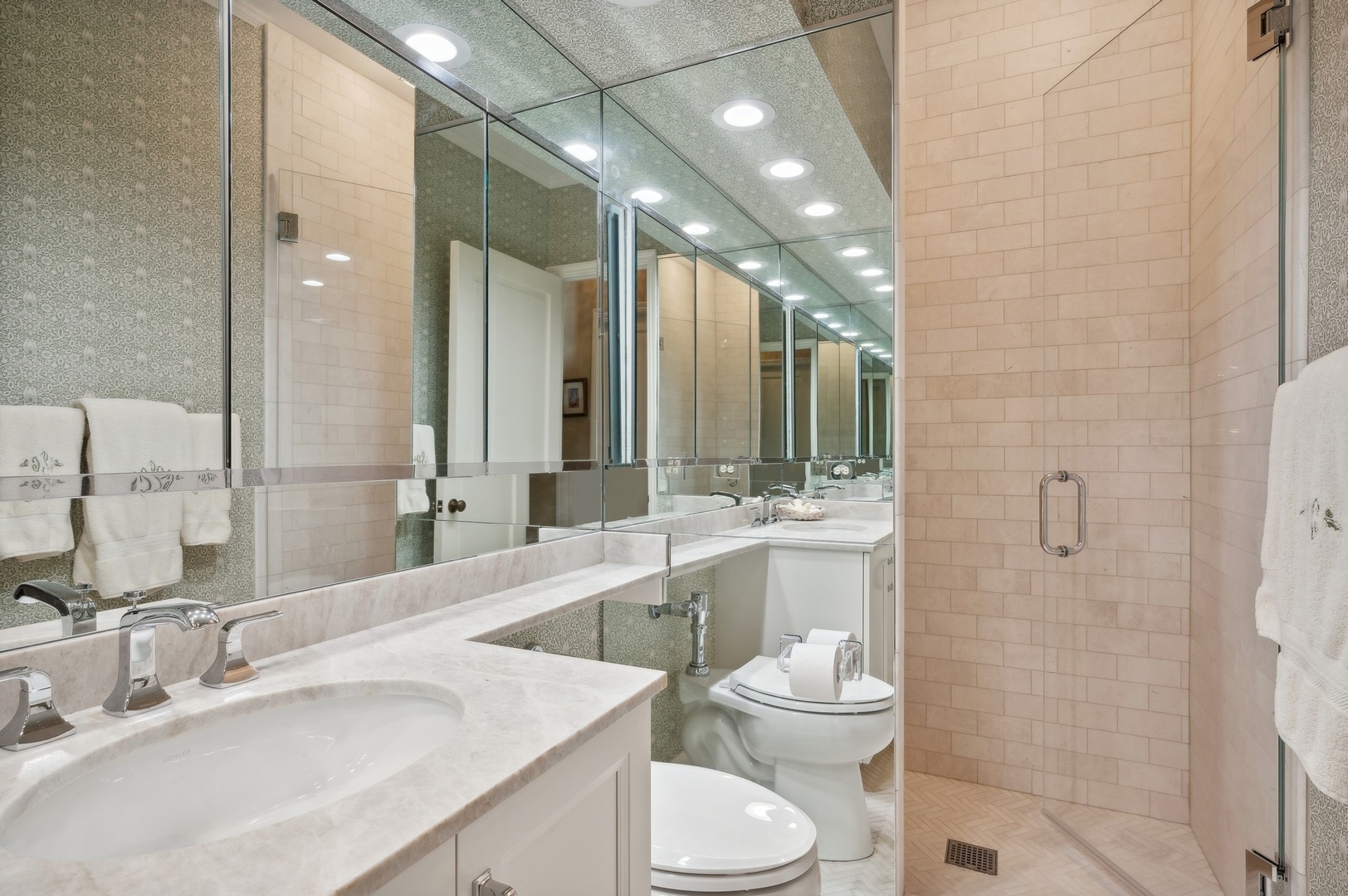 1300 N Lake Shore Drive 22cd Property Photo 29
