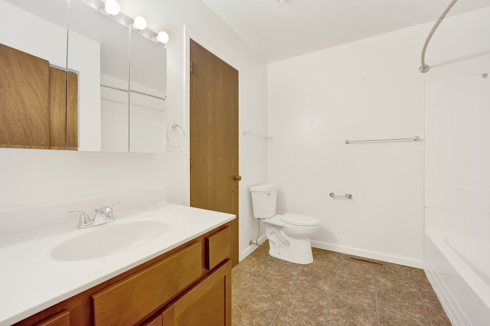 209 W Winchester Road Property Photo 12