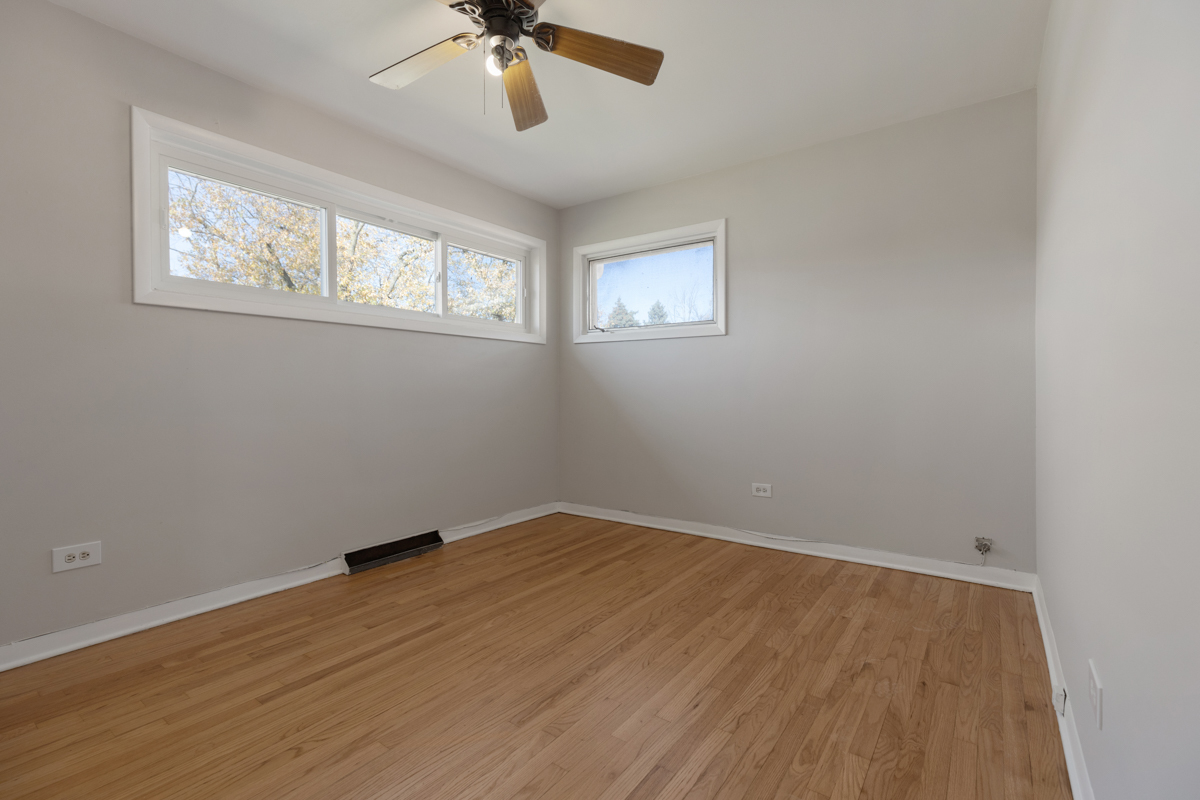 1367 Buffalo Avenue Property Photo 11