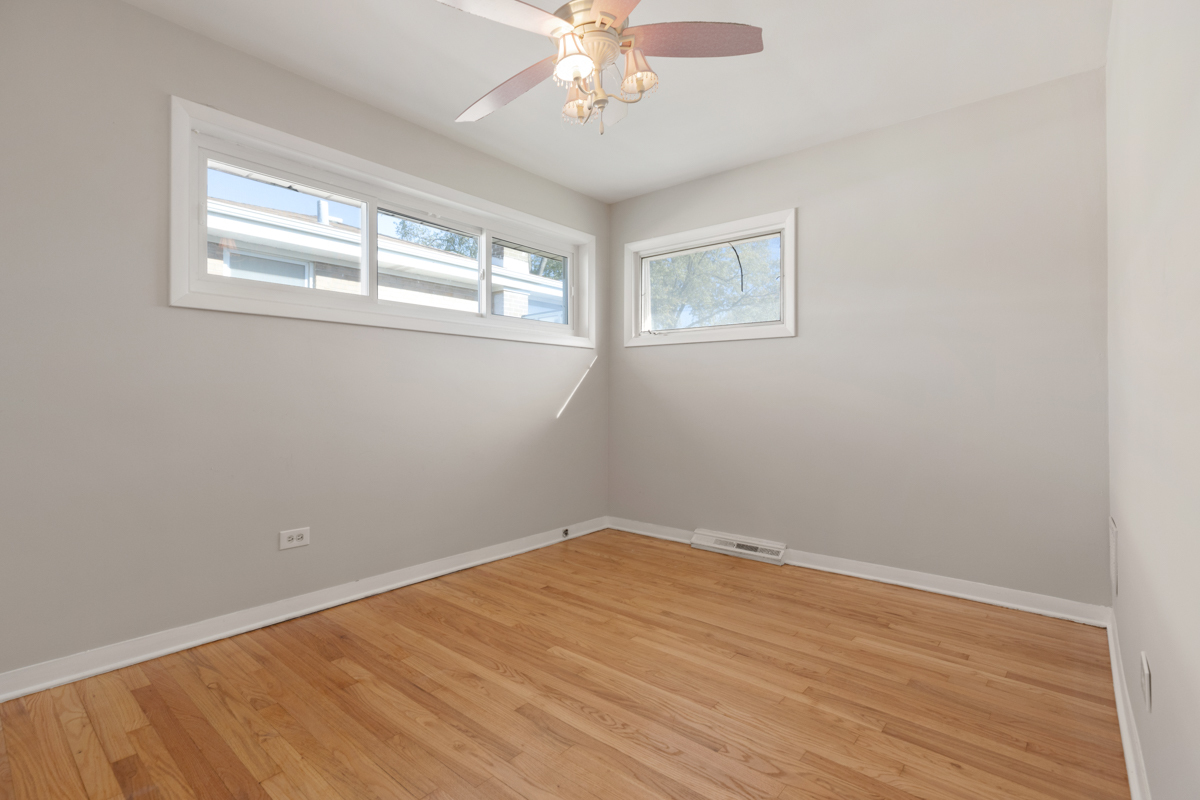 1367 Buffalo Avenue Property Photo 13