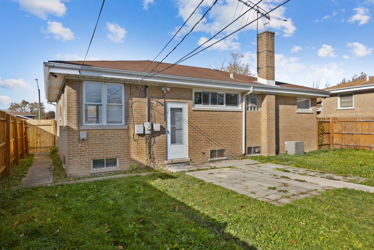 1367 Buffalo Avenue Property Photo 19