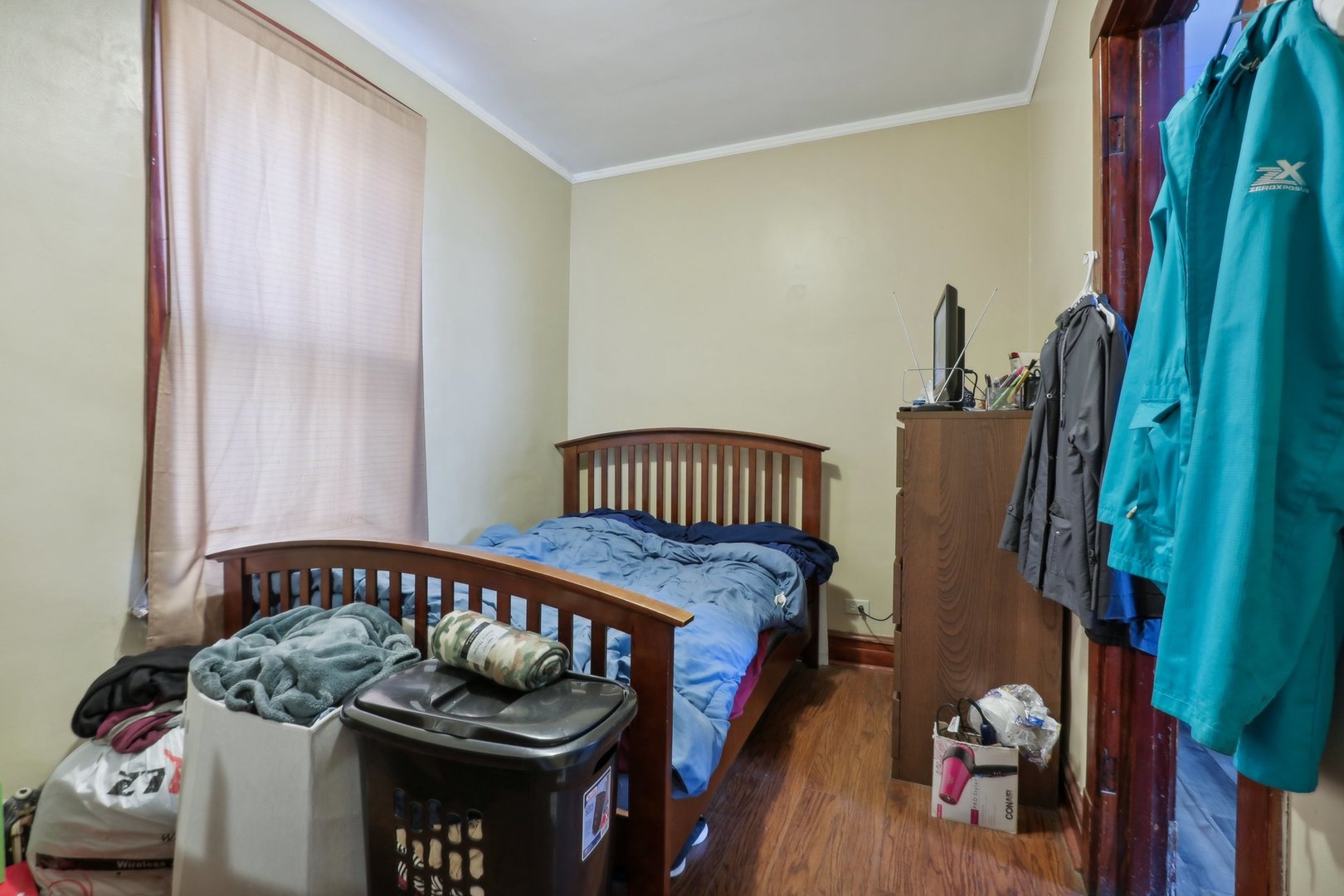 2435 N Lorel Avenue Property Photo 17