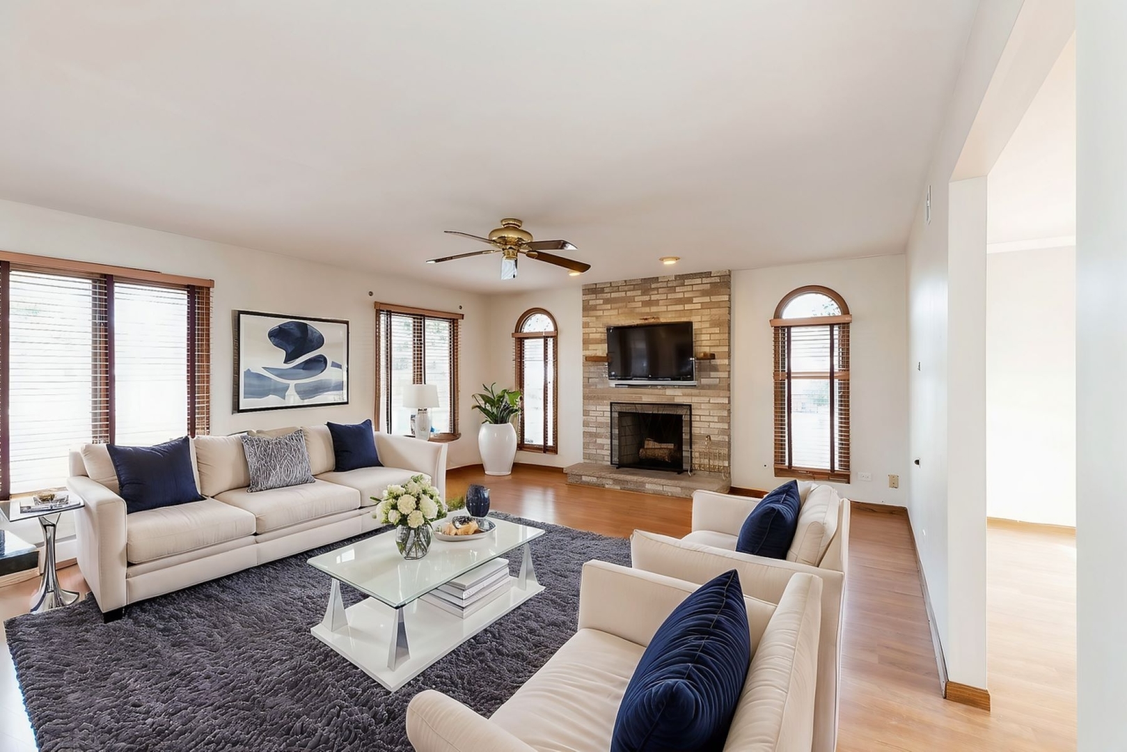 22704 Lawndale Avenue Property Photo 11