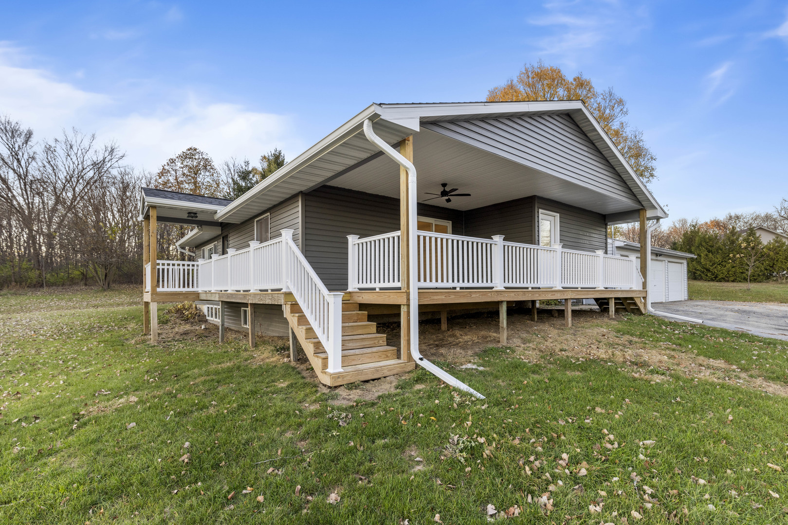 6664 E Winneshiek Road Property Photo