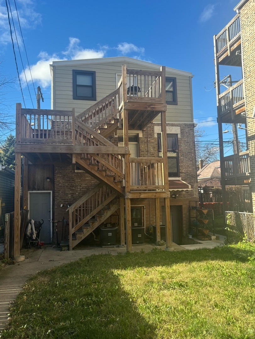 2230 S Sawyer Avenue Property Photo 5