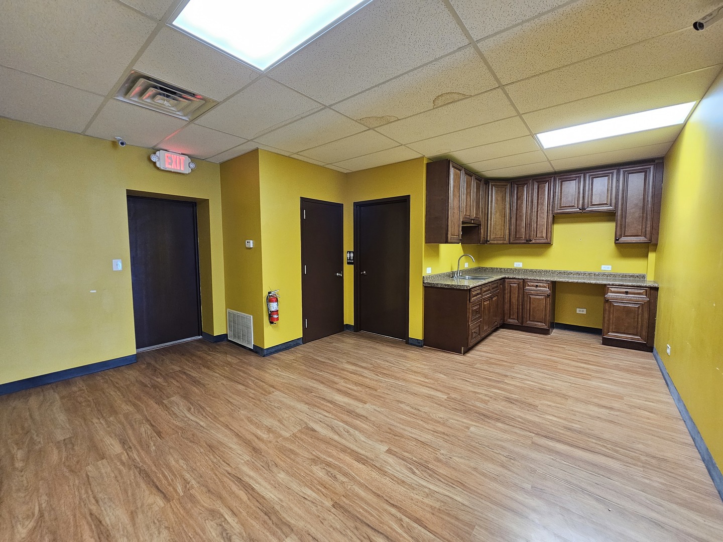 6600-04 W Roosevelt Road Property Photo 4