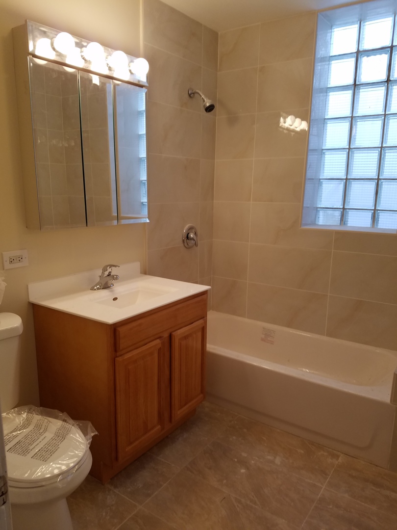 6600-04 W Roosevelt Road Property Photo 10