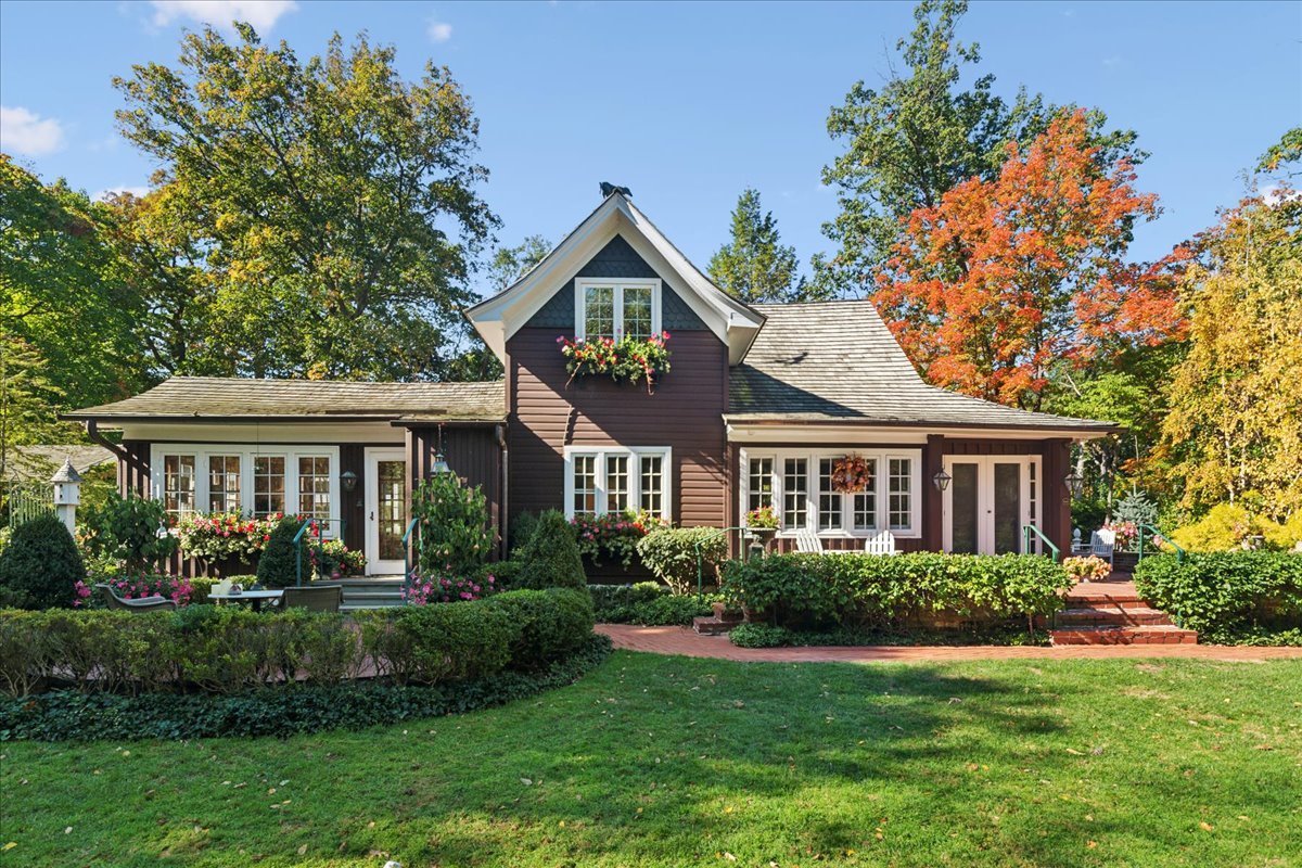 345 Sylvan Road Property Photo
