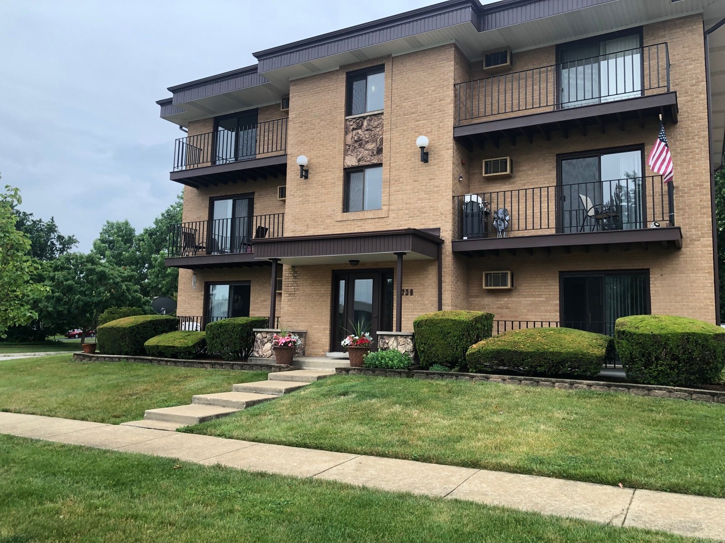 7730 Wildwood Court 2s Property Photo 1