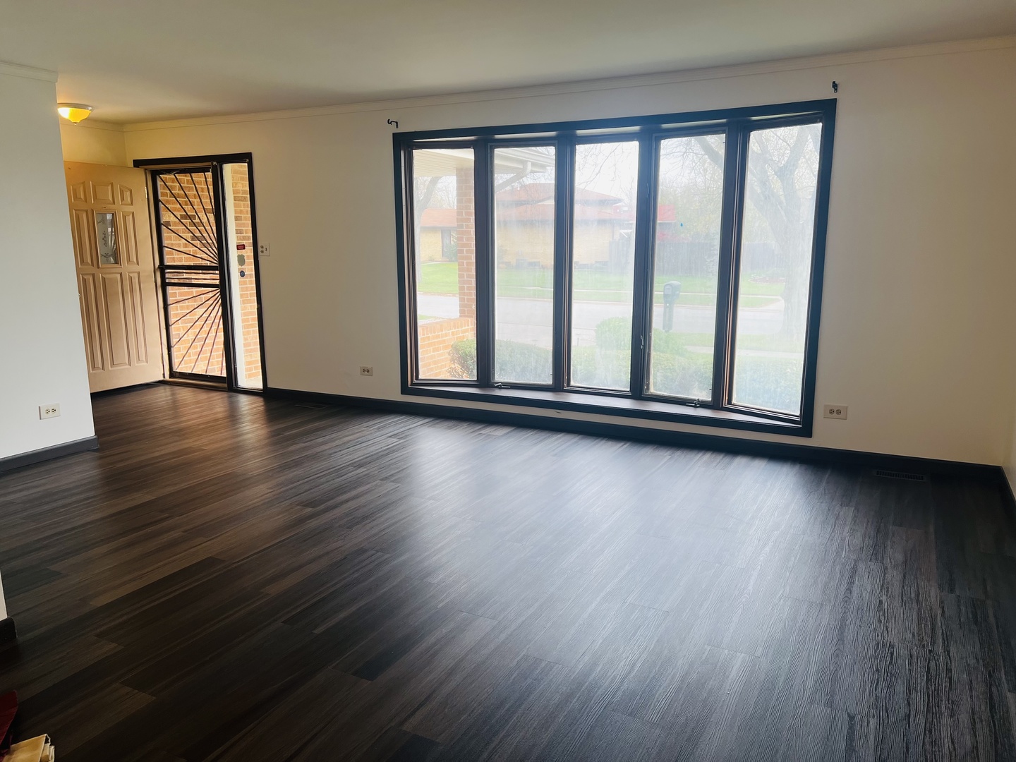 916 Academy Avenue Property Photo 3