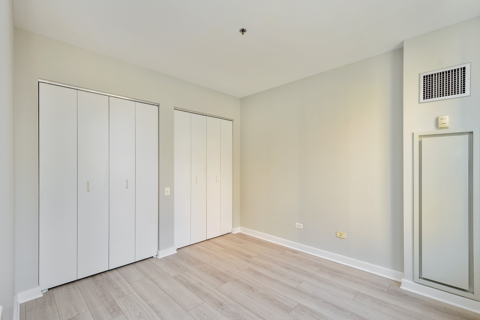 5 N Wabash Avenue 1406 Property Photo 7