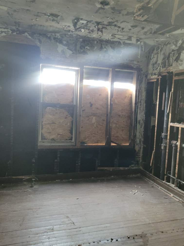 10155 S Lafayette Avenue Property Photo 10