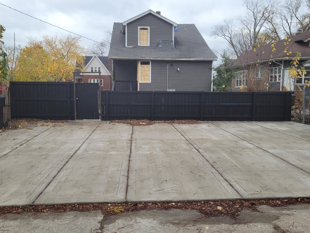 10155 S Lafayette Avenue Property Photo 13