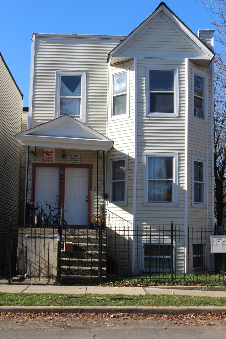 1656 N Central Park Avenue Property Photo 1